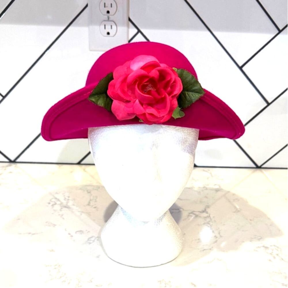 Vintage wool pink fuchsia big flower on the front women’s kids Blossom vibes